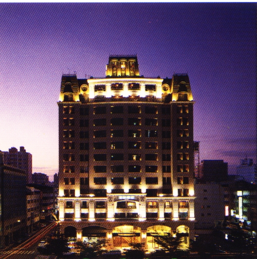 立面夜景.jpg